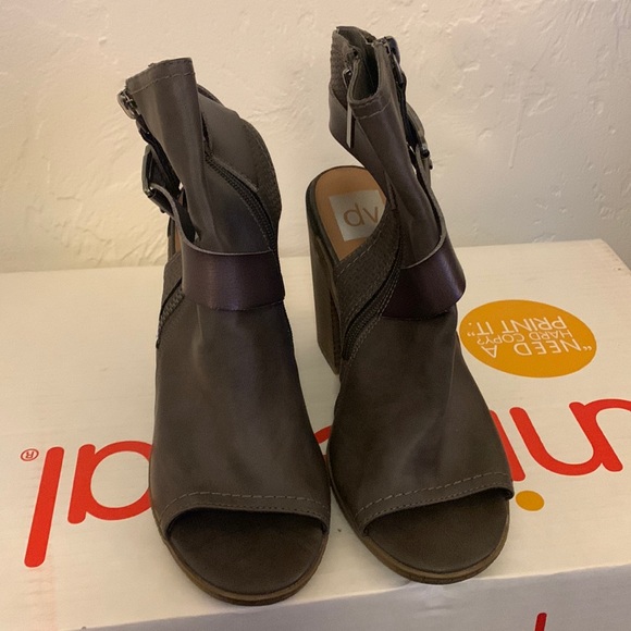 dolce vita peep toe booties